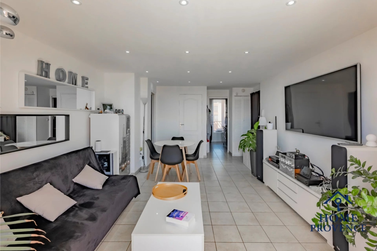 3غرفة شقة في Sanary-sur-Mer, France رقم 285602