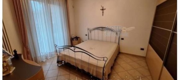 7 bedrooms Apartment in Jesi, Italy No. 327870 8