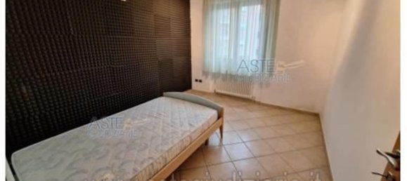 7 bedrooms Apartment in Jesi, Italy No. 327870 5