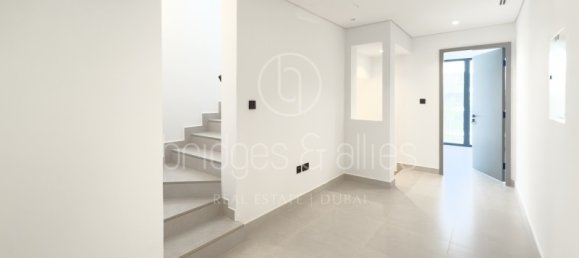 4 Schlafzimmer Villa in Dubai, UAE, Nr. 64934 10