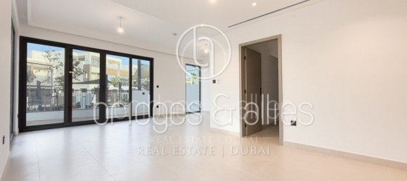 4 Schlafzimmer Villa in Dubai, UAE, Nr. 64934 14