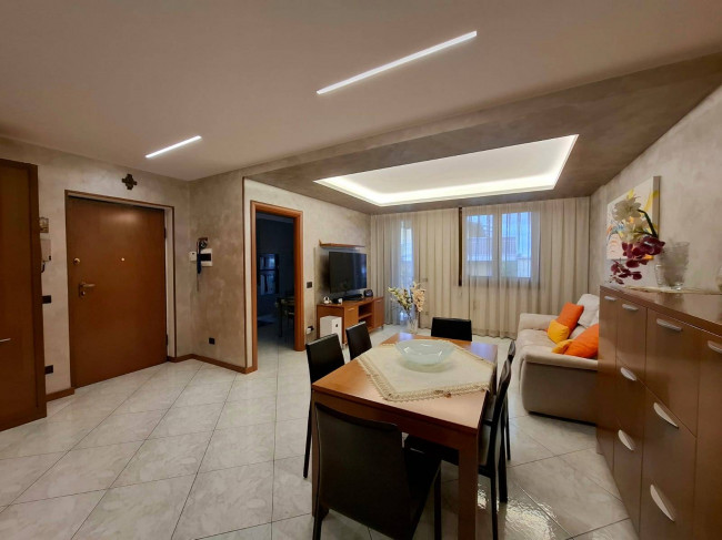 Apartamento T3 em Orio al Serio, Italy N.º 324931