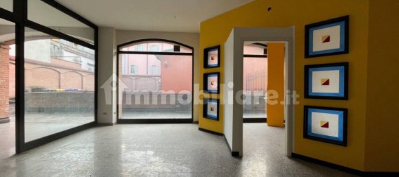 2 rooms Office in Fidenza, Italy No. 25428 2