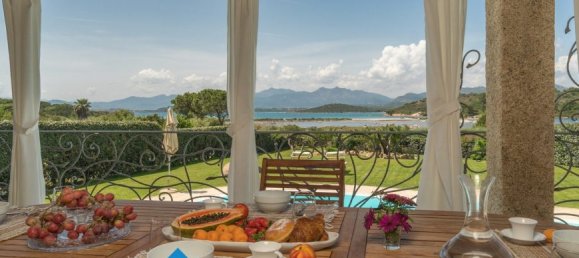 5 bedrooms Villa in San Teodoro, Italy No. 63150 2