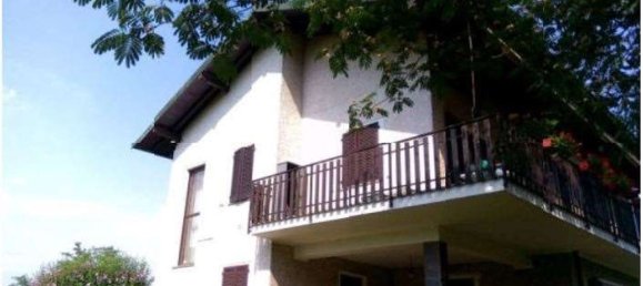 4غرفة شقة في Lonate Pozzolo, Italy رقم 1750 2