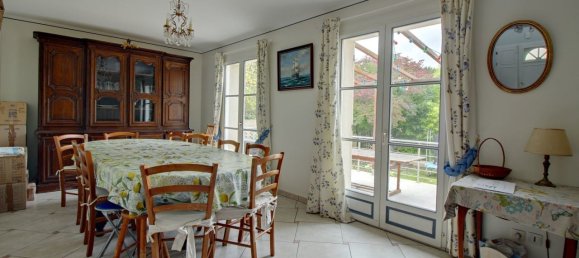 6 bedrooms House in Poissy, France No. 173242 16