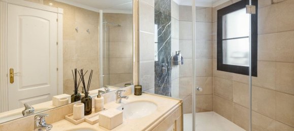 4 Schlafzimmer Haus in La Quinta, Spain, Nr. 166510 12