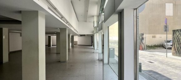  محلّ في Larnaca, قبرص 650متر مربع رقم 26679 14