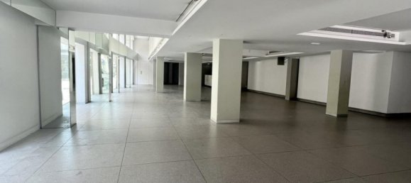  محلّ في Larnaca, قبرص 650متر مربع رقم 26679 11