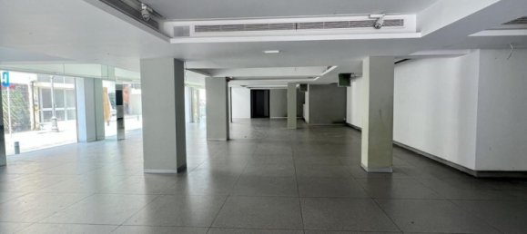  محلّ في Larnaca, قبرص 650متر مربع رقم 26679 3