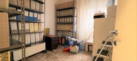 6غرفة شقة في Cecina, Italy رقم 229327 6