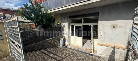 1 room Commercial property in Rome, Italy No. 336572 2