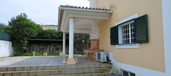 5 bedrooms House in Palmela, Portugal No. 22350 10