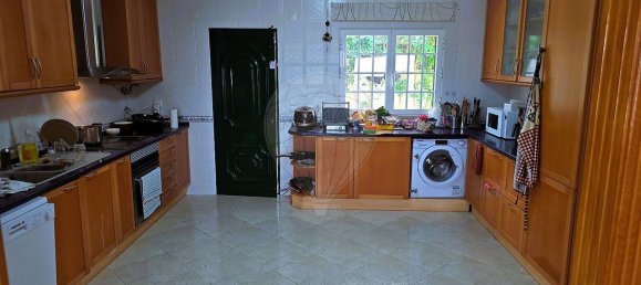 5 bedrooms House in Palmela, Portugal No. 22350 11