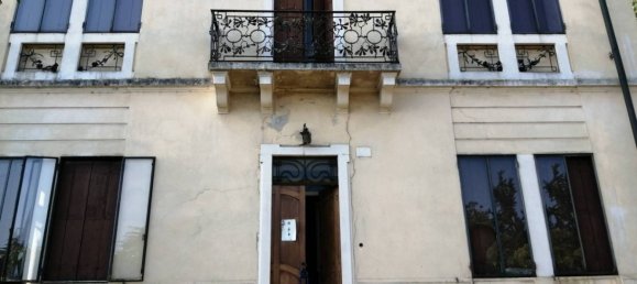 4 bedrooms Villa in Vicenza, Italy No. 85714 21