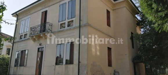 4 bedrooms Villa in Vicenza, Italy No. 85714 17