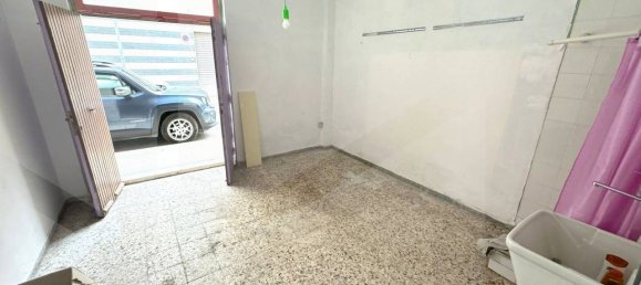 Квартира с 2 комнатами в Барлетта, Италия № 26661 6