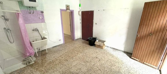 Квартира с 2 комнатами в Барлетта, Италия № 26661 2