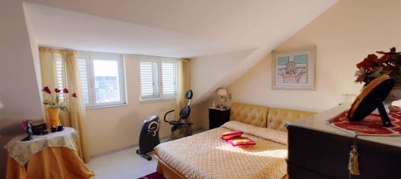 3 rooms Apartment in San Nicola la Strada, Italy No. 82252 12