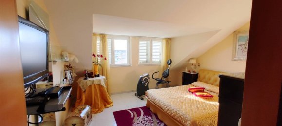 3 rooms Apartment in San Nicola la Strada, Italy No. 82252 13