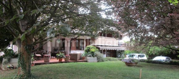 4 bedrooms Villa in Noventa Padovana, Italy No. 80990 8