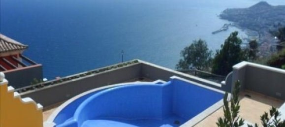 Вилла с 4 спальнями в Фуншал, Португалия № 139993 3