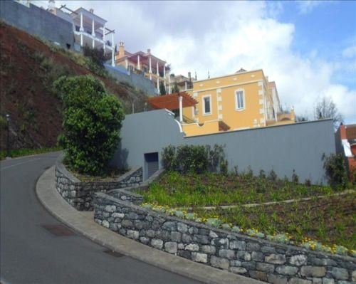 Вилла с 4 спальнями в Фуншал, Португалия № 139993