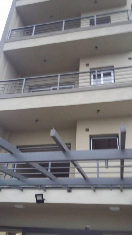 2 Schlafzimmer Wohnung in Avellaneda, Argentina, Nr. 51310