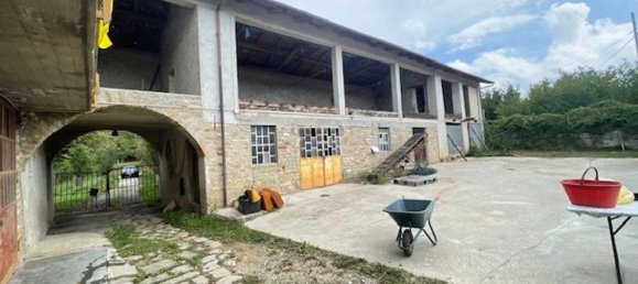 7 rooms House in Cortemilia, Italy No. 116458 21