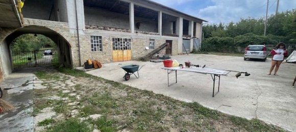 7 rooms House in Cortemilia, Italy No. 116458 10