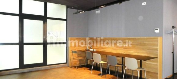 4غرفة عقار تجاري في Vicenza, Italy رقم 127468 5