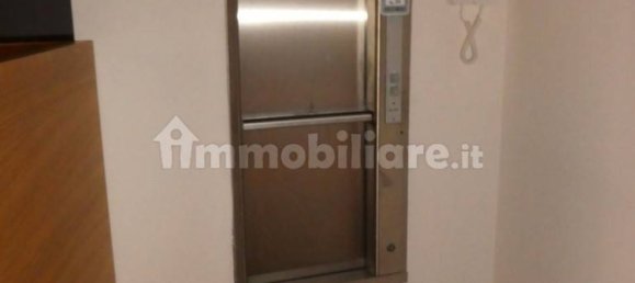 4غرفة عقار تجاري في Vicenza, Italy رقم 127468 3