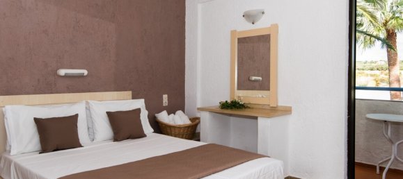 1411m² Townhouse in Hersonissos, Greece No. 3830 10