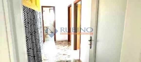 Apartamento de 5 divisões em Modugno, Italy N.º 134492 17