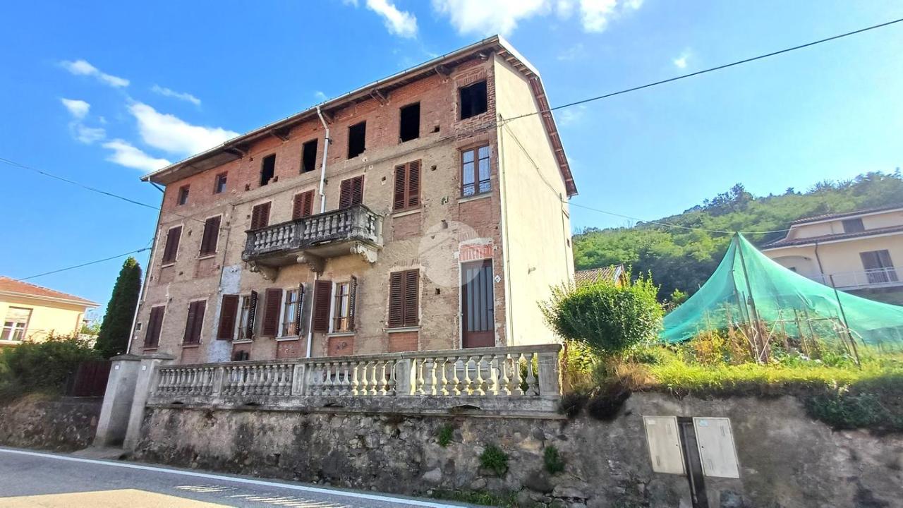 3 rooms Apartment in Caravino, Italy No. 113580