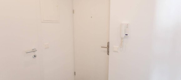 Квартира с 2 комнатами в Оттакринг, Австрия № 207481 3