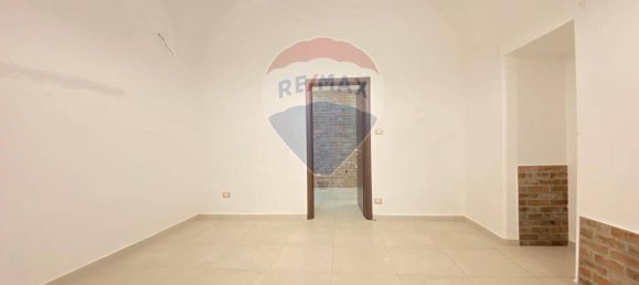 Casa de 2 dormitorios en Sant'Agata li Battiati, Italy No. 233907 15