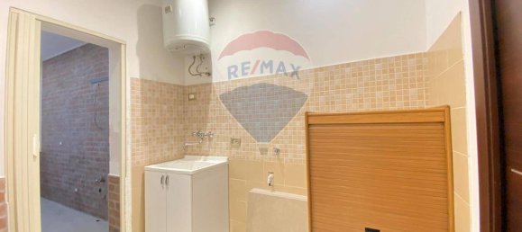 Casa de 2 dormitorios en Sant'Agata li Battiati, Italy No. 233907 28