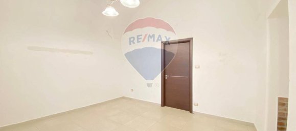 Casa de 2 dormitorios en Sant'Agata li Battiati, Italy No. 233907 16