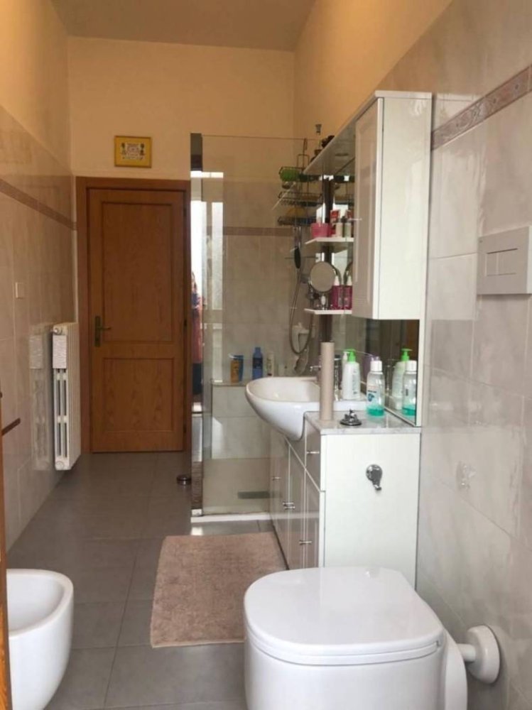 4-Zimmer Wohnung in Vinci, Italy, Nr. 130216