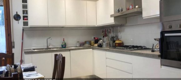 4-Zimmer Wohnung in Vinci, Italy, Nr. 130216 8