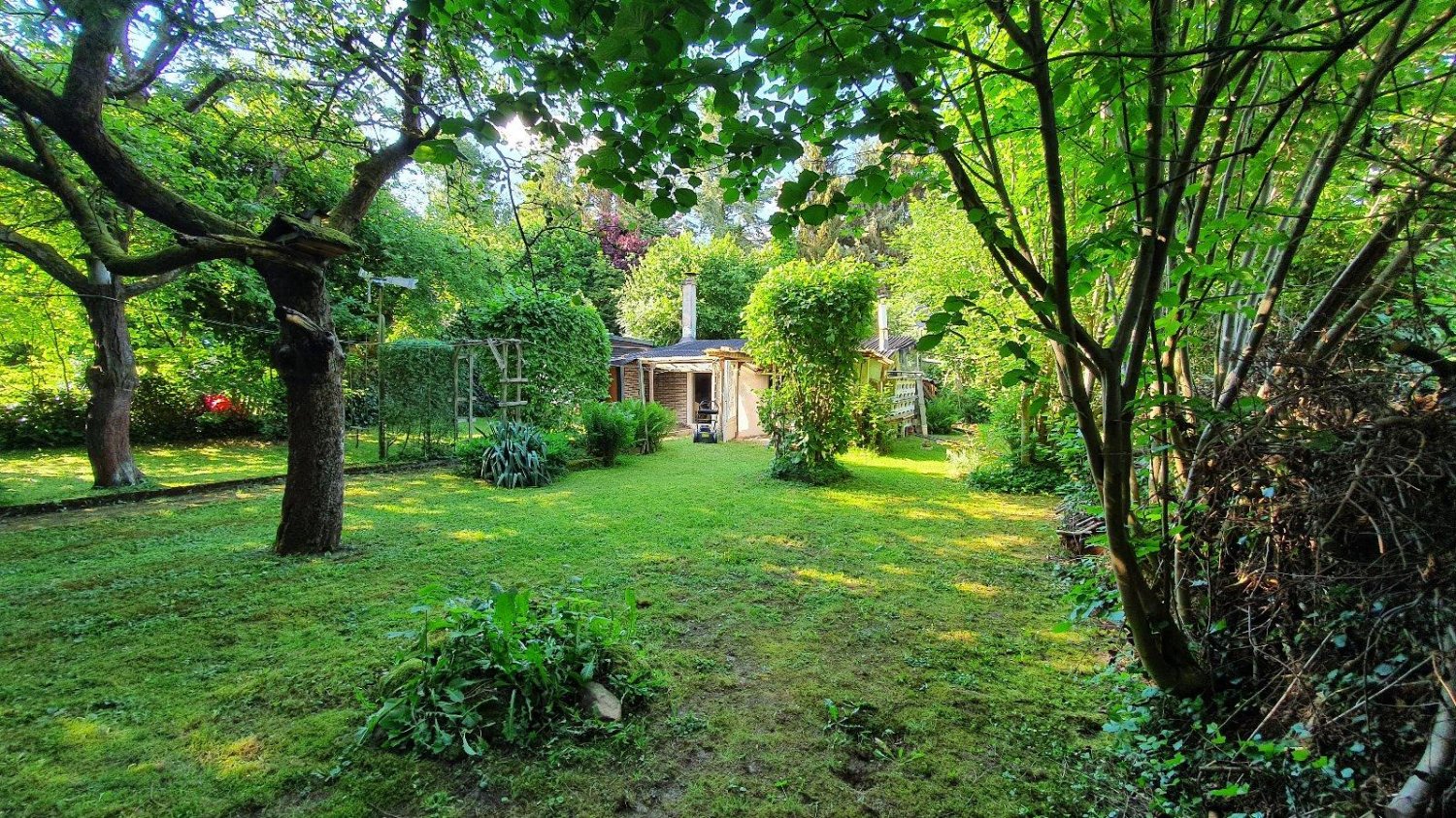 Земельный участок в Кассель, Германия № 217875