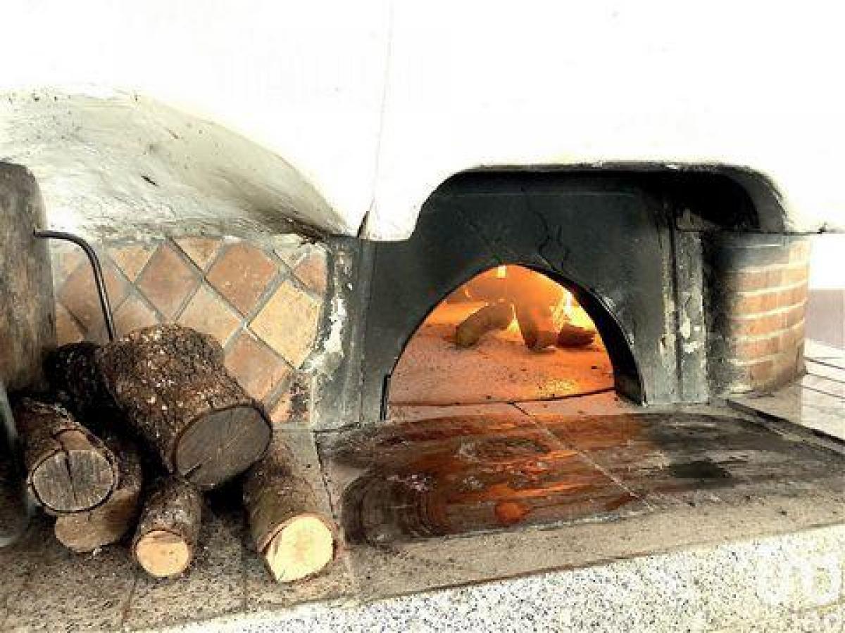 Fábrica en Toulon, France 95 m² No. 18067