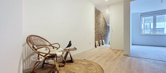 3 bedrooms House in La Madeleine, France No. 90815 2