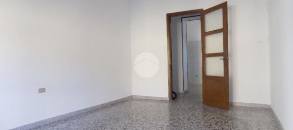 3-salle Appartement à Chivasso, Italy No. 3519 8