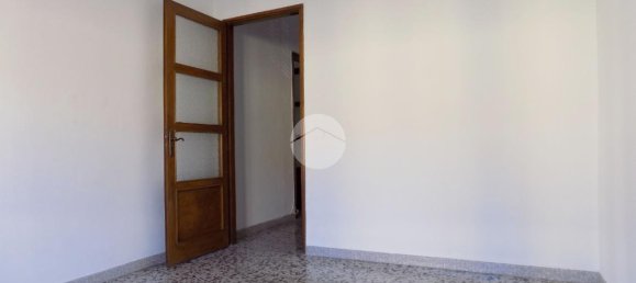 3-salle Appartement à Chivasso, Italy No. 3519 10