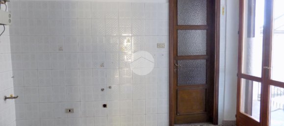 3-salle Appartement à Chivasso, Italy No. 3519 3