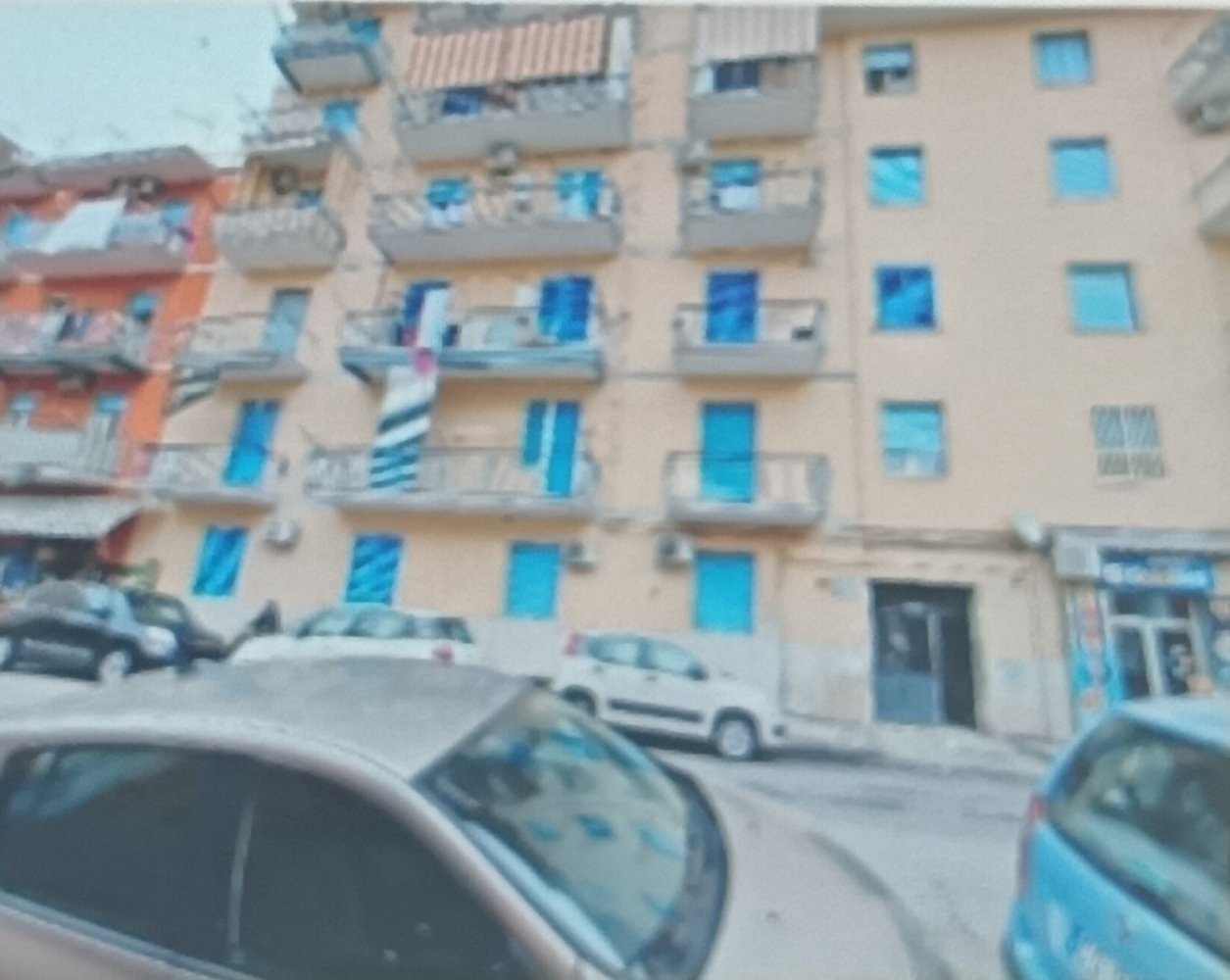 4 bedrooms Apartment in Naples, Italy No. 378729