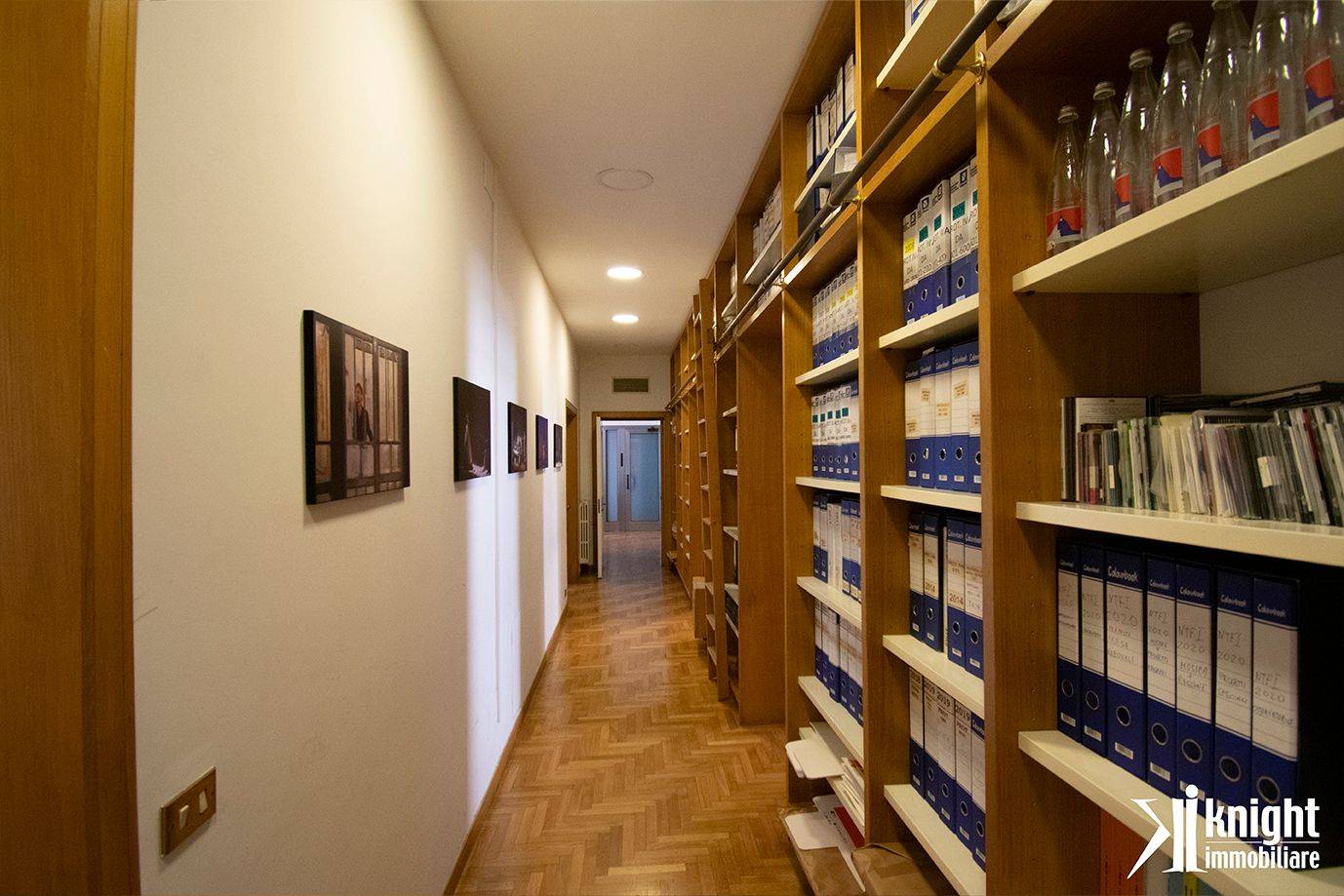 5 bedrooms Apartment in Naples, Italy No. 357718