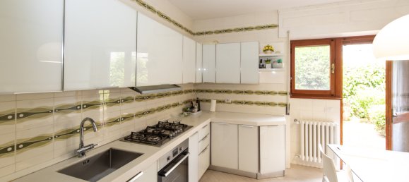 Apartamento de 4 dormitorios en Siena, Italy No. 264824 8